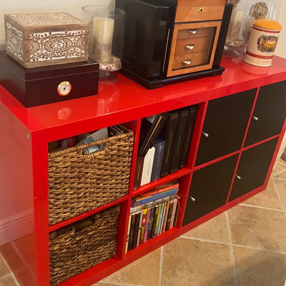 Red Shelf